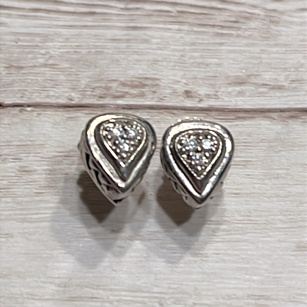 Spinelli Kilcollin Chic Silver Teardrop Earrings With Diamonds